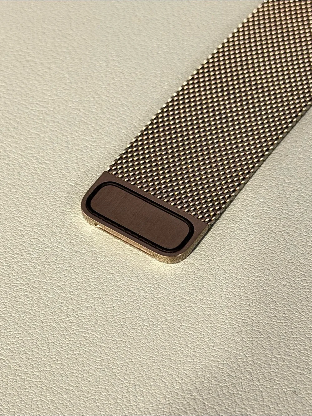 Genuine Apple Gold 45mm Milanese Loop - M/L